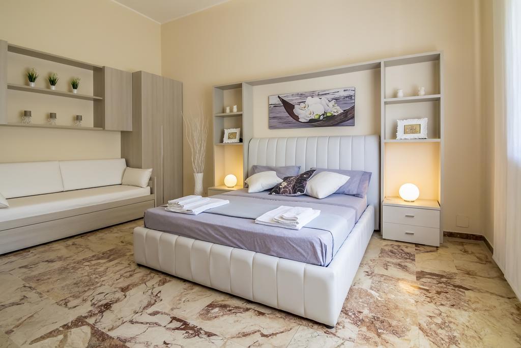 Villa Lazzari B&B Tra I Due Mari Малье Экстерьер фото