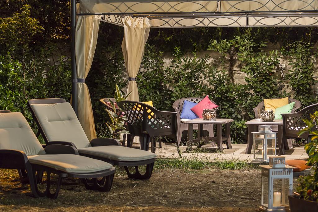 Villa Lazzari B&B Tra I Due Mari Малье Экстерьер фото