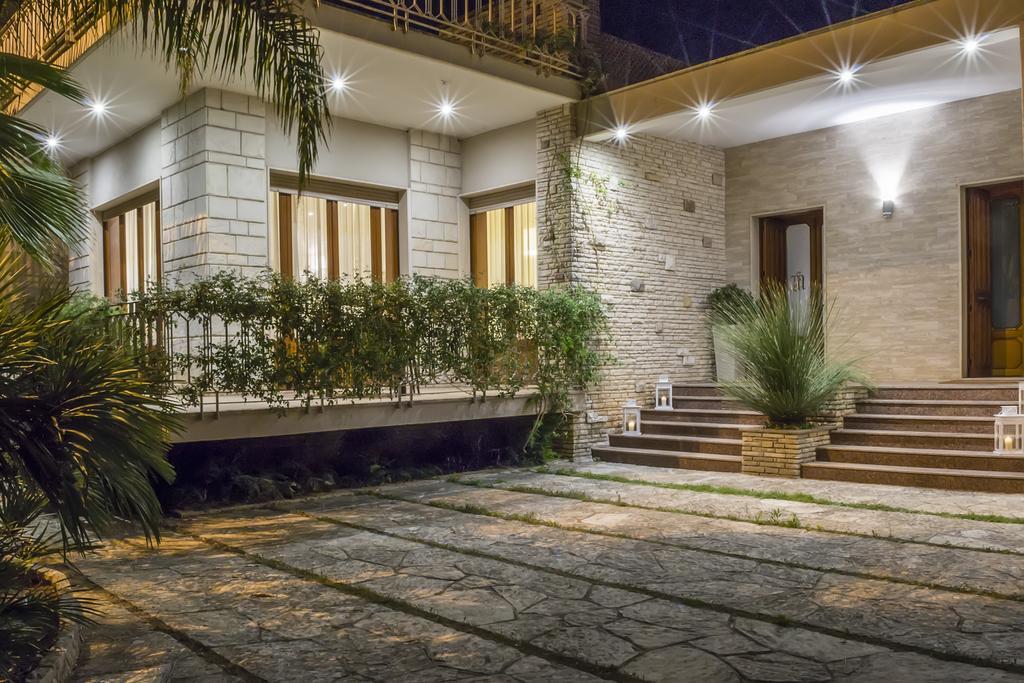 Villa Lazzari B&B Tra I Due Mari Малье Экстерьер фото